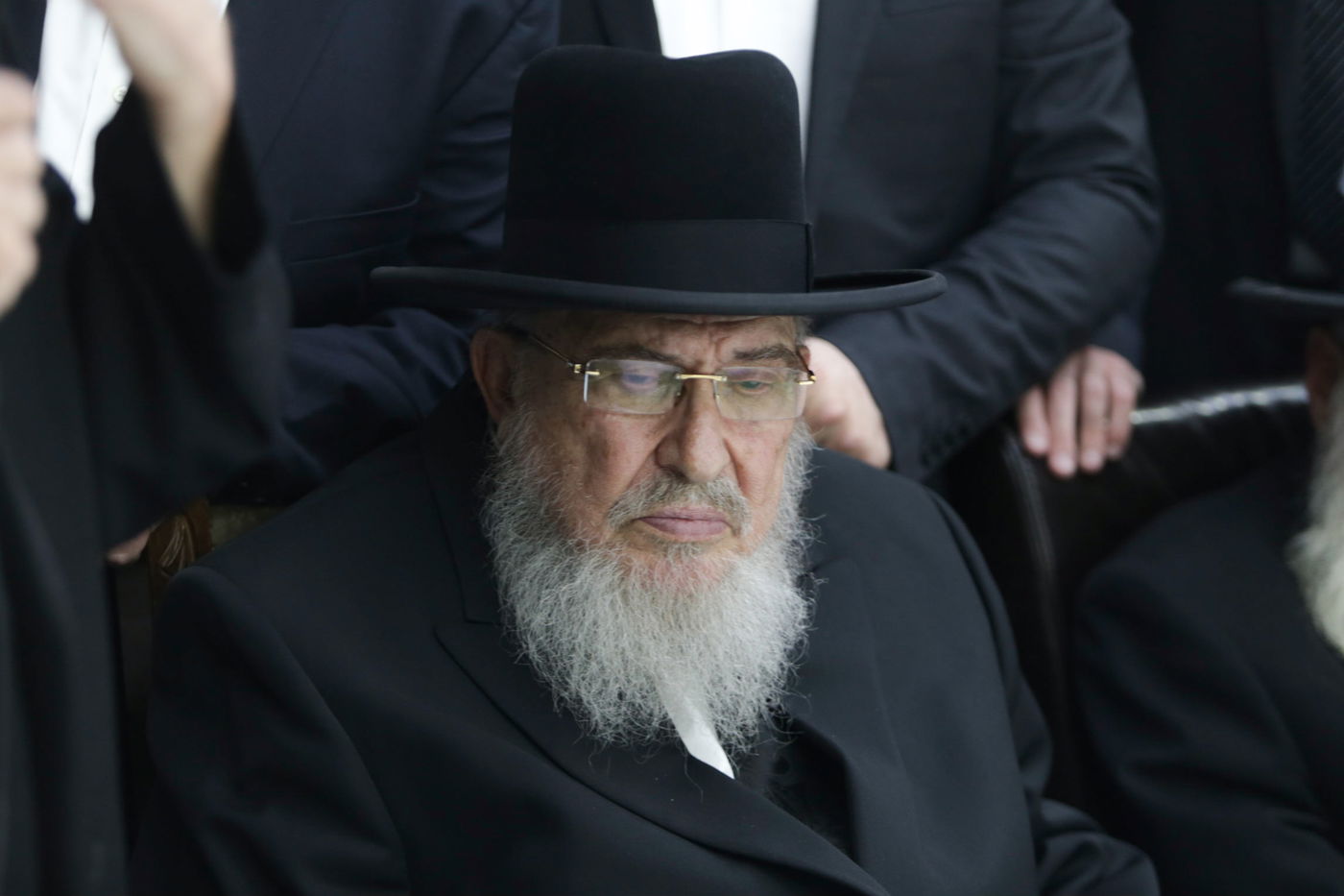 הגרב"מ אזרחי: "גדולי ישראל - מנהיגים; הם לא מונהגים"