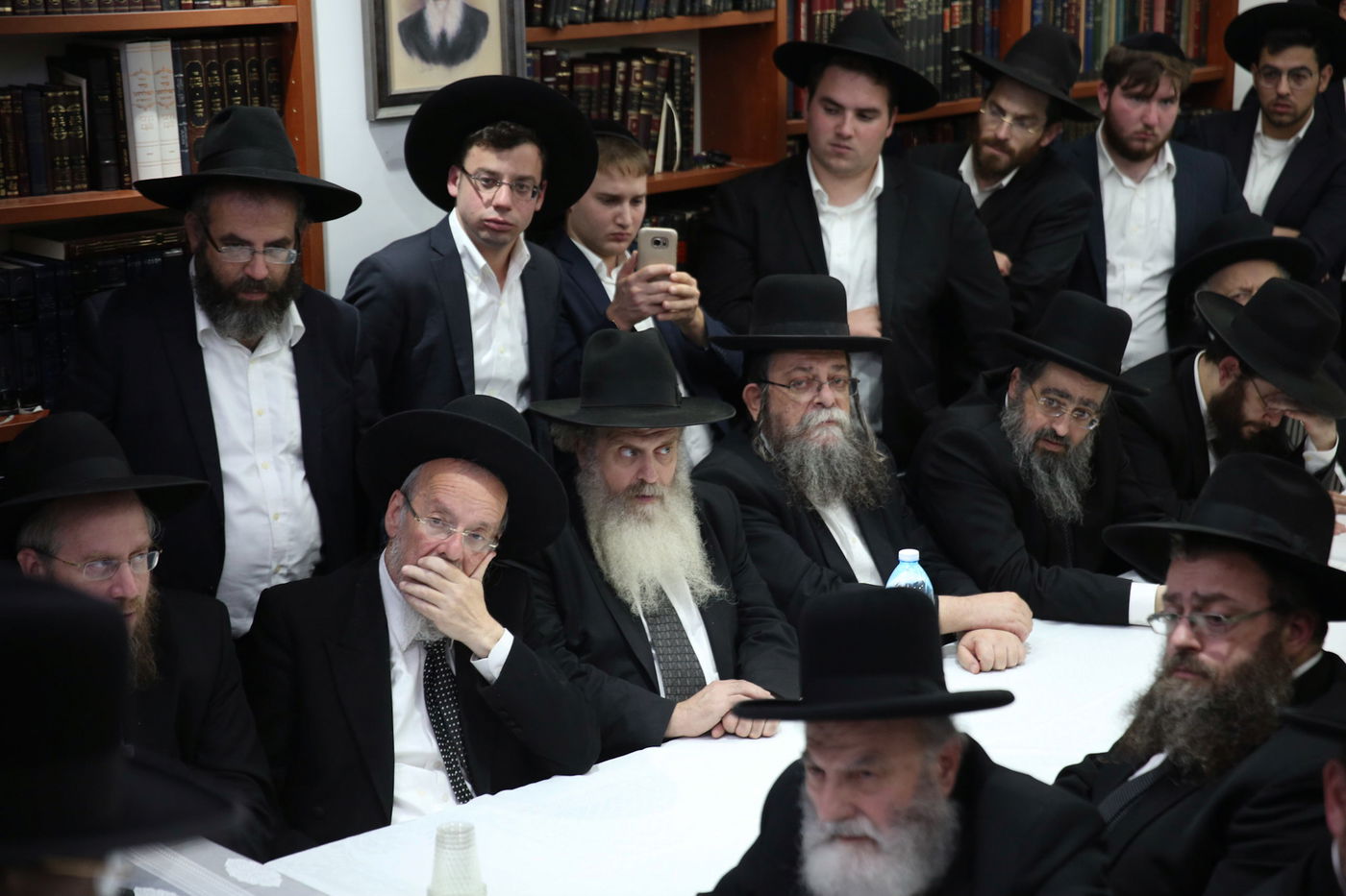 הגרב"מ אזרחי: "גדולי ישראל - מנהיגים; הם לא מונהגים"