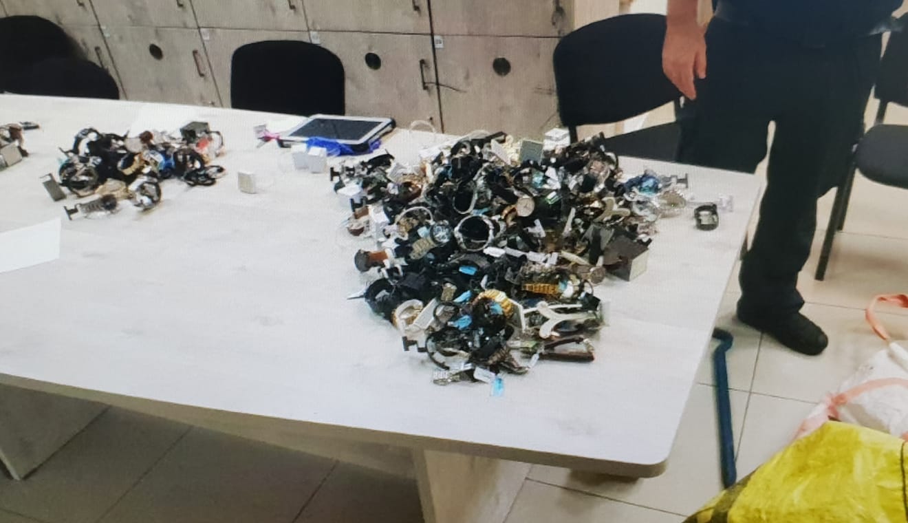 בן 35 גנב תכשיטים מהקניון ונתפס על חם