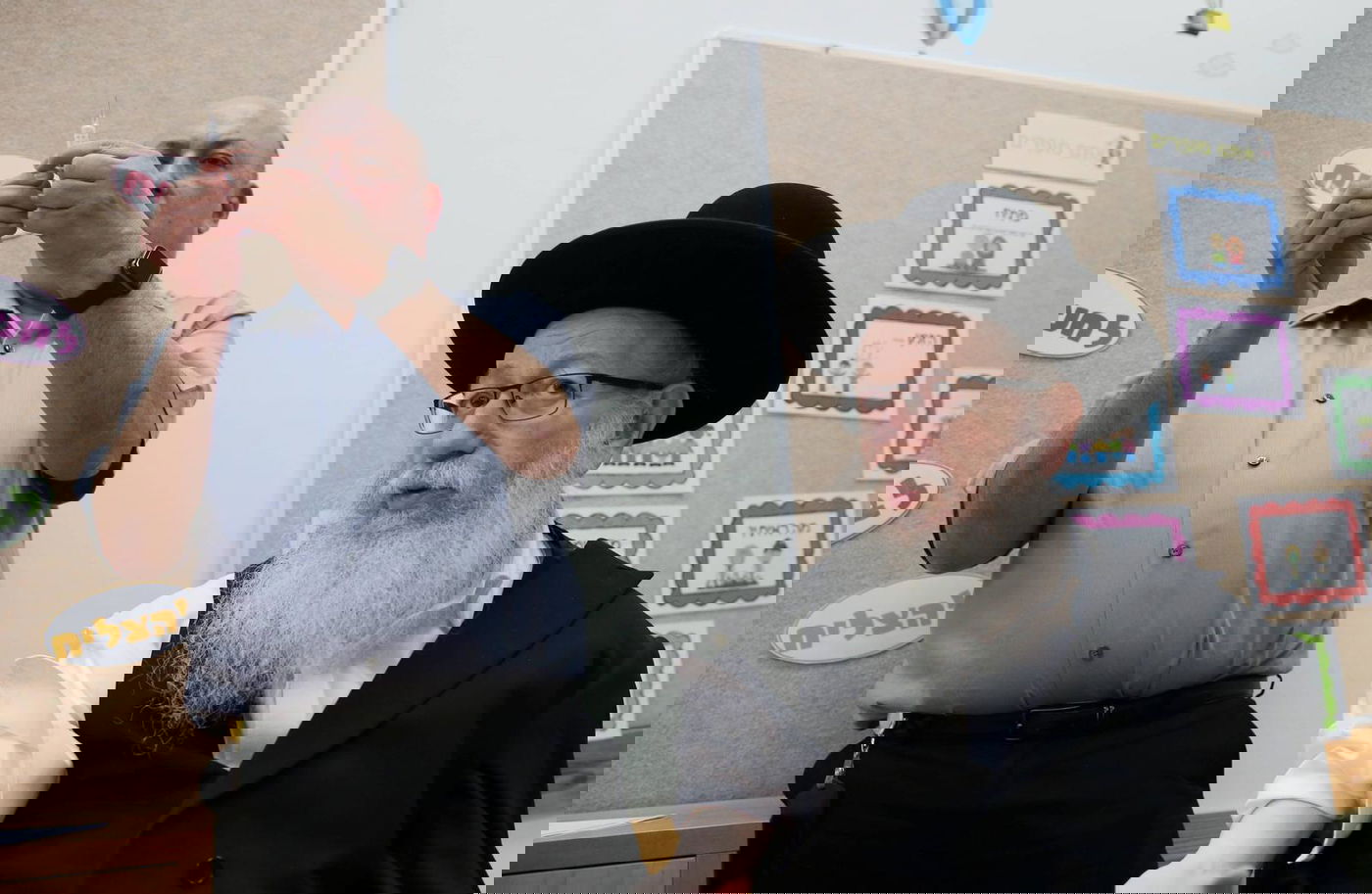 תיעוד: סגן השר ליצמן התחסן נגד שפעת