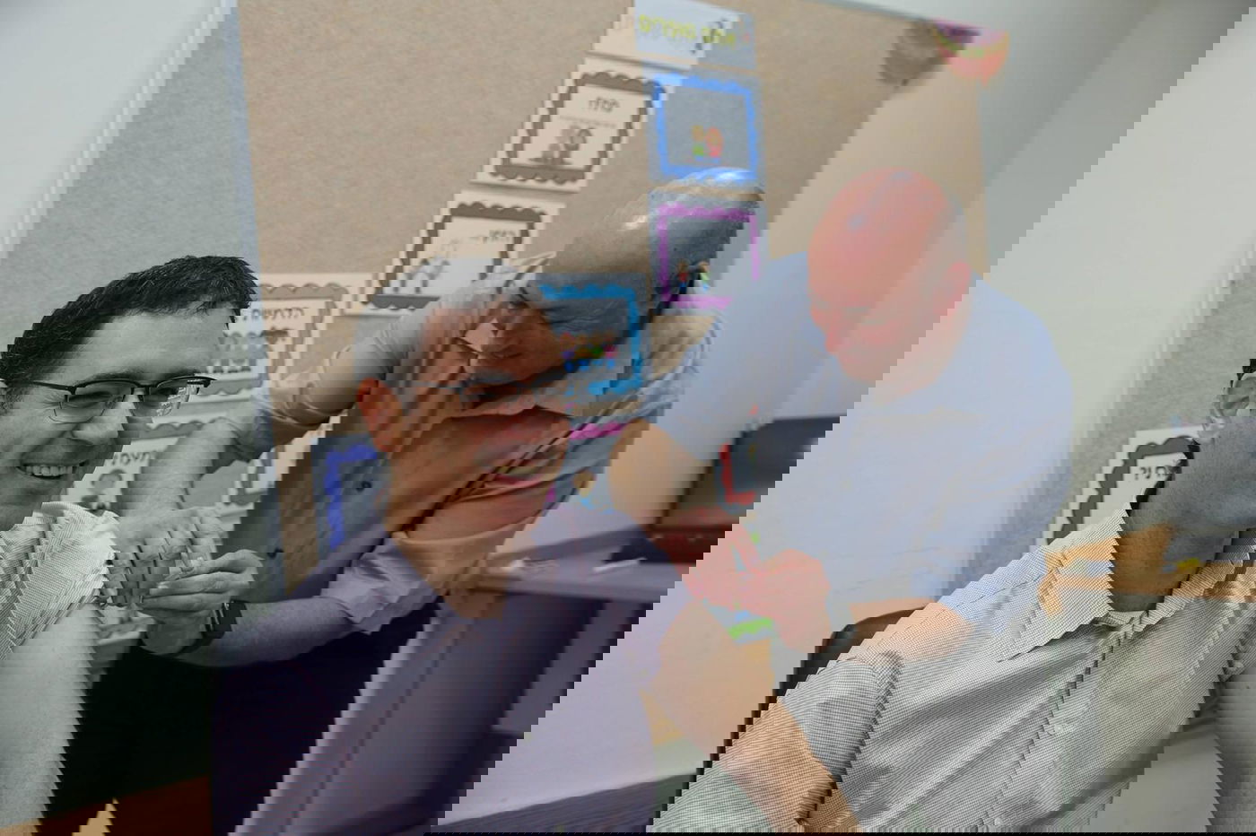 תיעוד: סגן השר ליצמן התחסן נגד שפעת