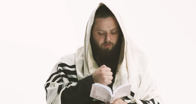 יוסף ניוקם בקליפ חדש לשירו: לעולם לא מאוחר