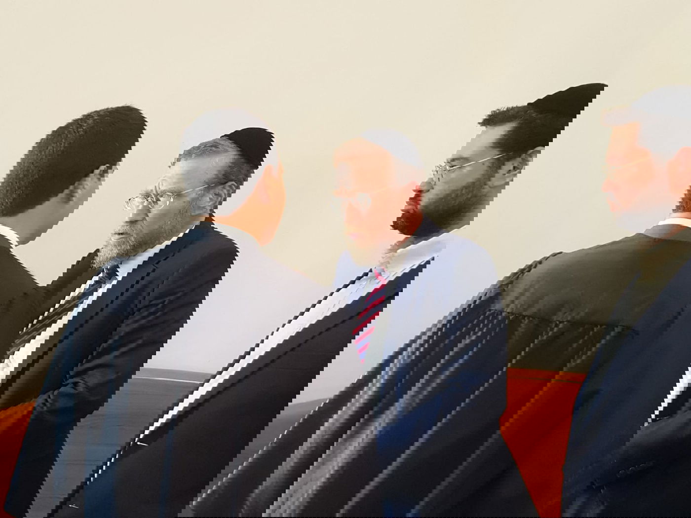 פינדרוס עם פרקליטו עו"ד עמית חדד לאחר הדיון