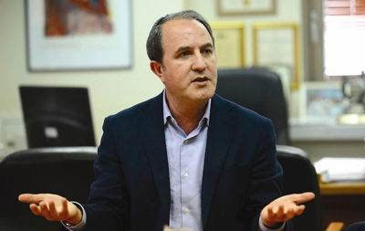 ראש העיר יחיאל לסרי