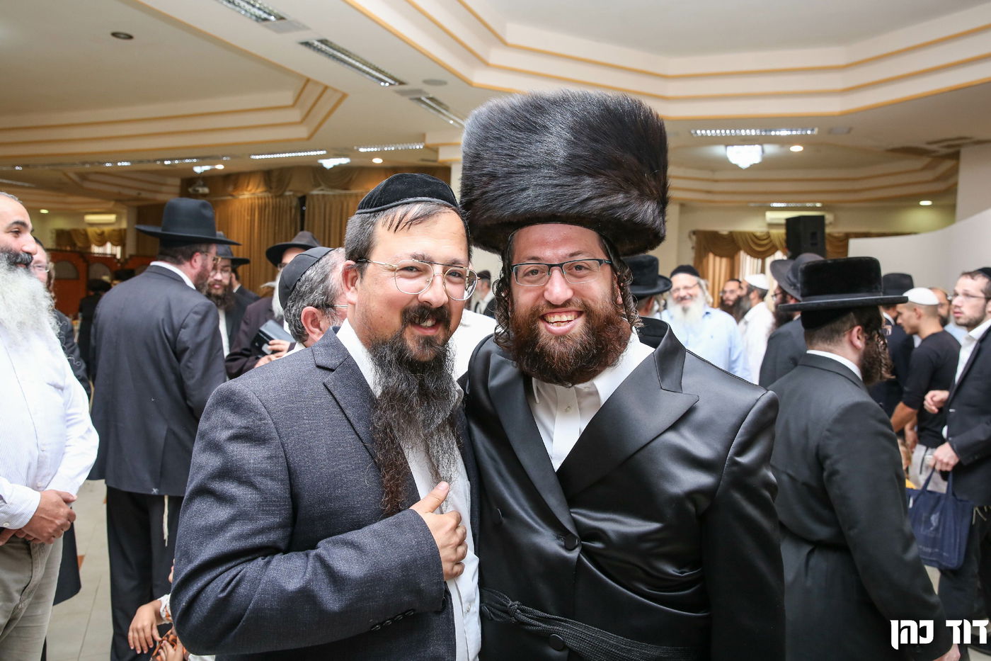 המועמד לראשות העיר צפת אליעזר לזר - חגג ברית לבנו. צפו