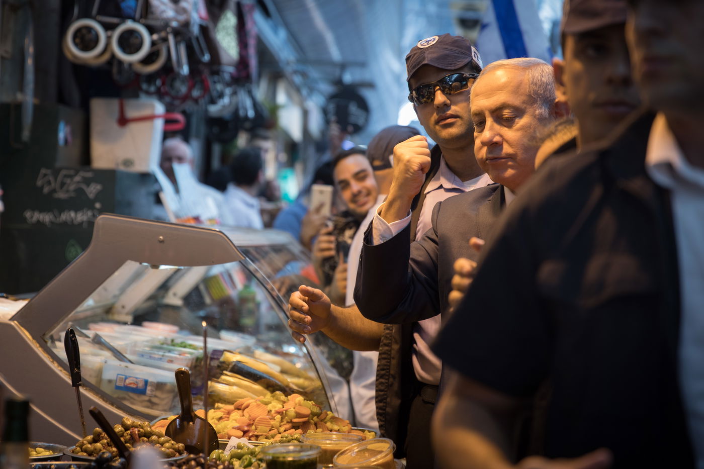 סיירו בשוק: נתניהו הפגין את תמיכתו באלקין