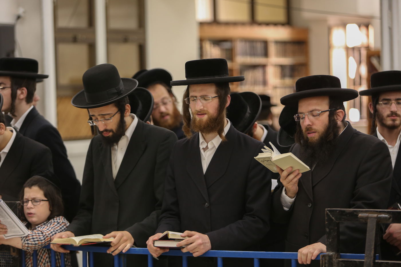 קהילת 'המתמידים' נפרדת ממנהיגם הרוחני הגאון רבי לייבל מינצברג זצ"ל