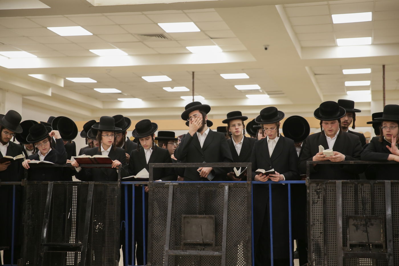 קהילת 'המתמידים' נפרדת ממנהיגם הרוחני הגאון רבי לייבל מינצברג זצ"ל