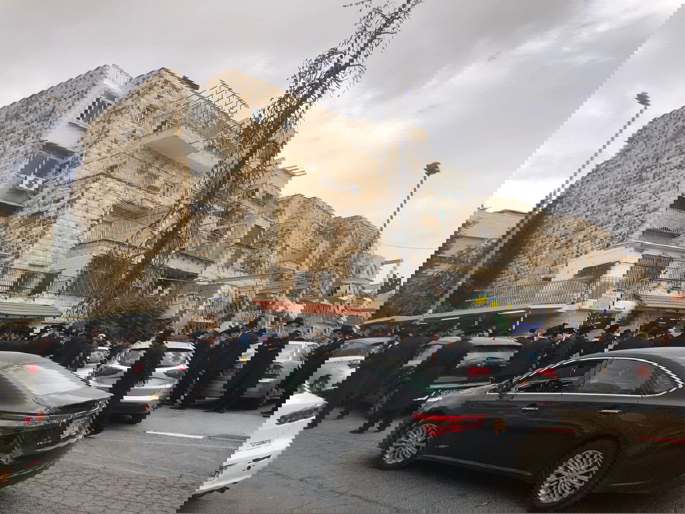 תיעוד: הלווית הגאון רבי לוי יצחק הלפרין זצ"ל