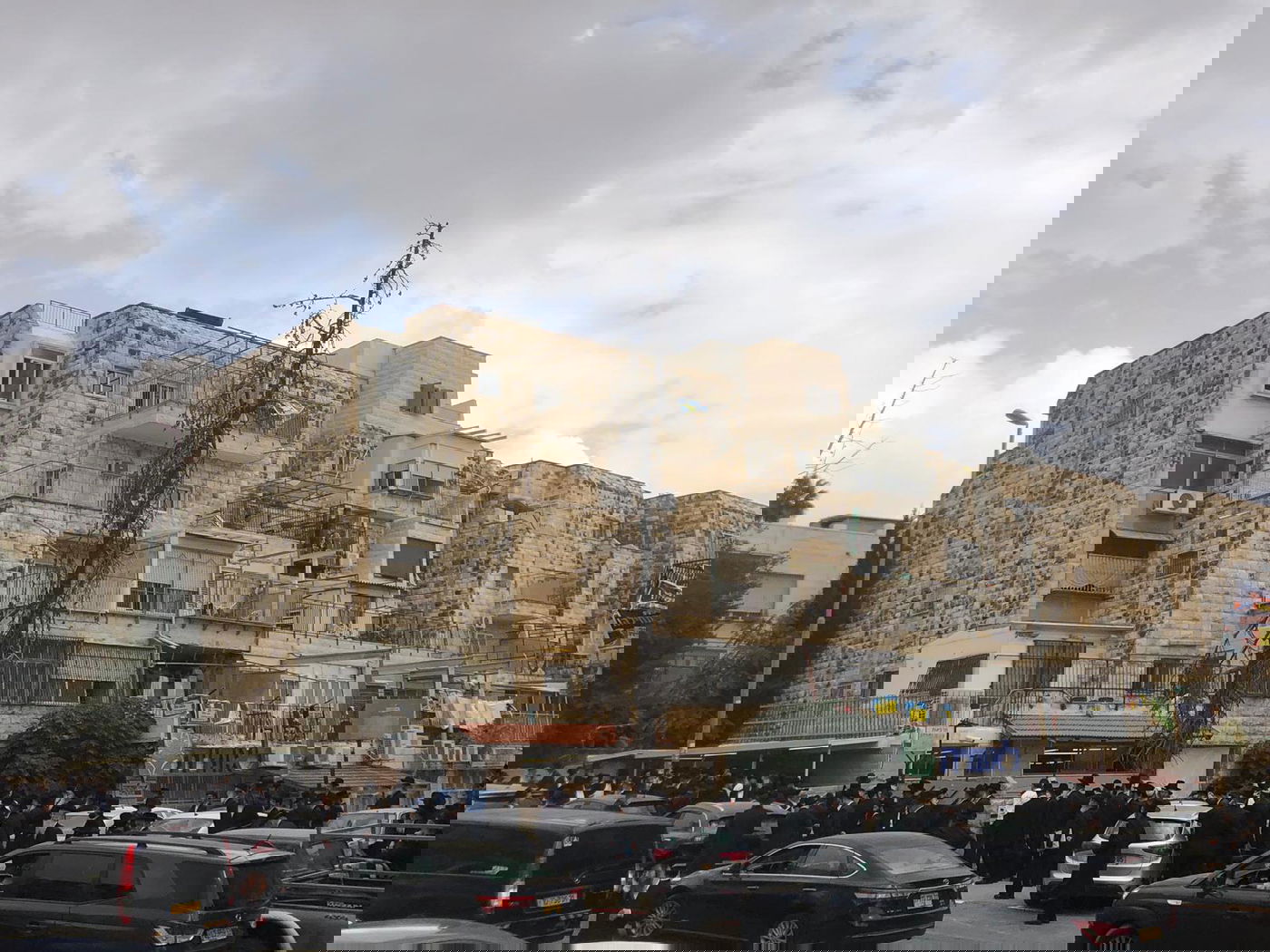 תיעוד: הלווית הגאון רבי לוי יצחק הלפרין זצ"ל