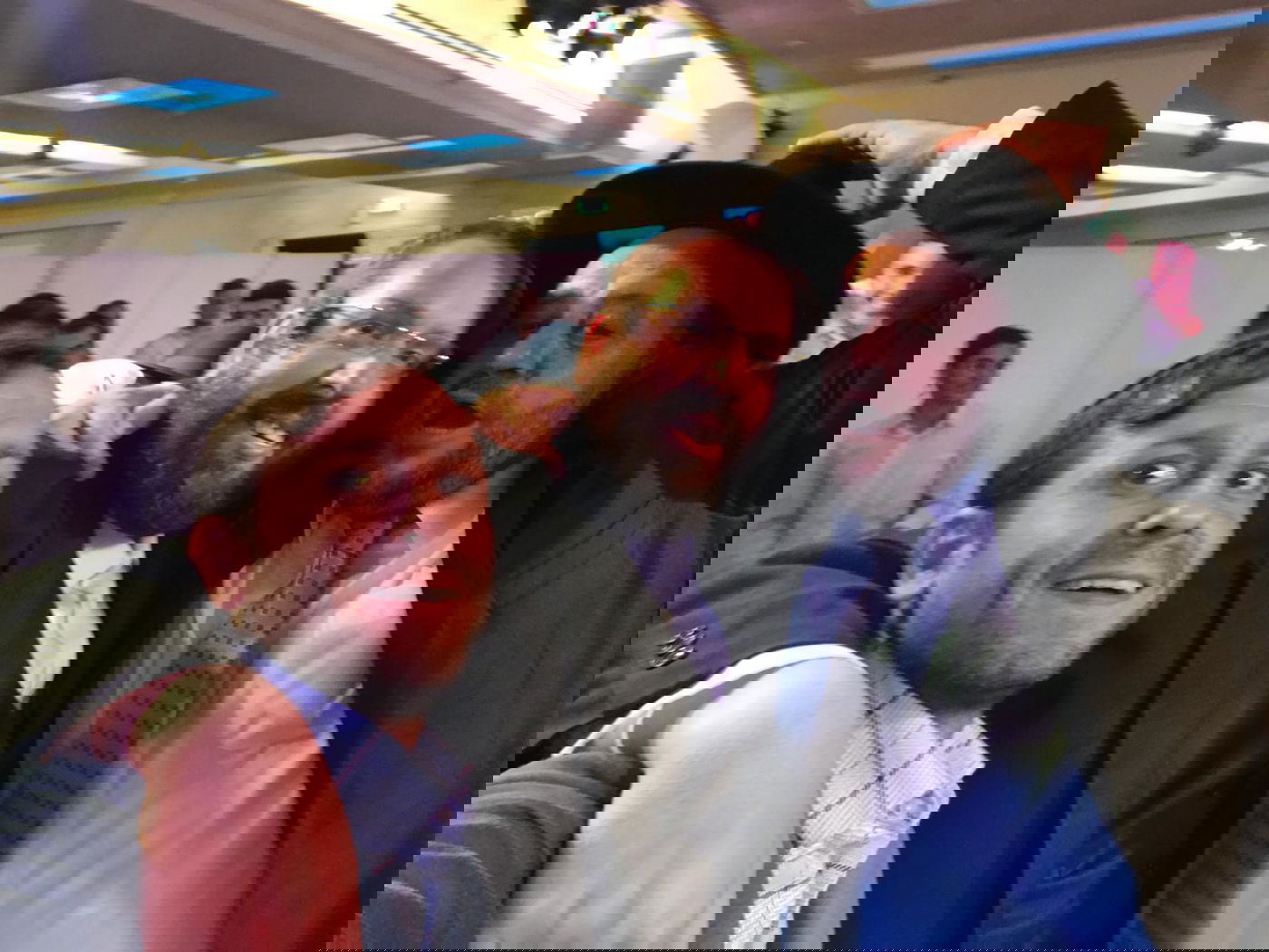 באדיבות המצלם