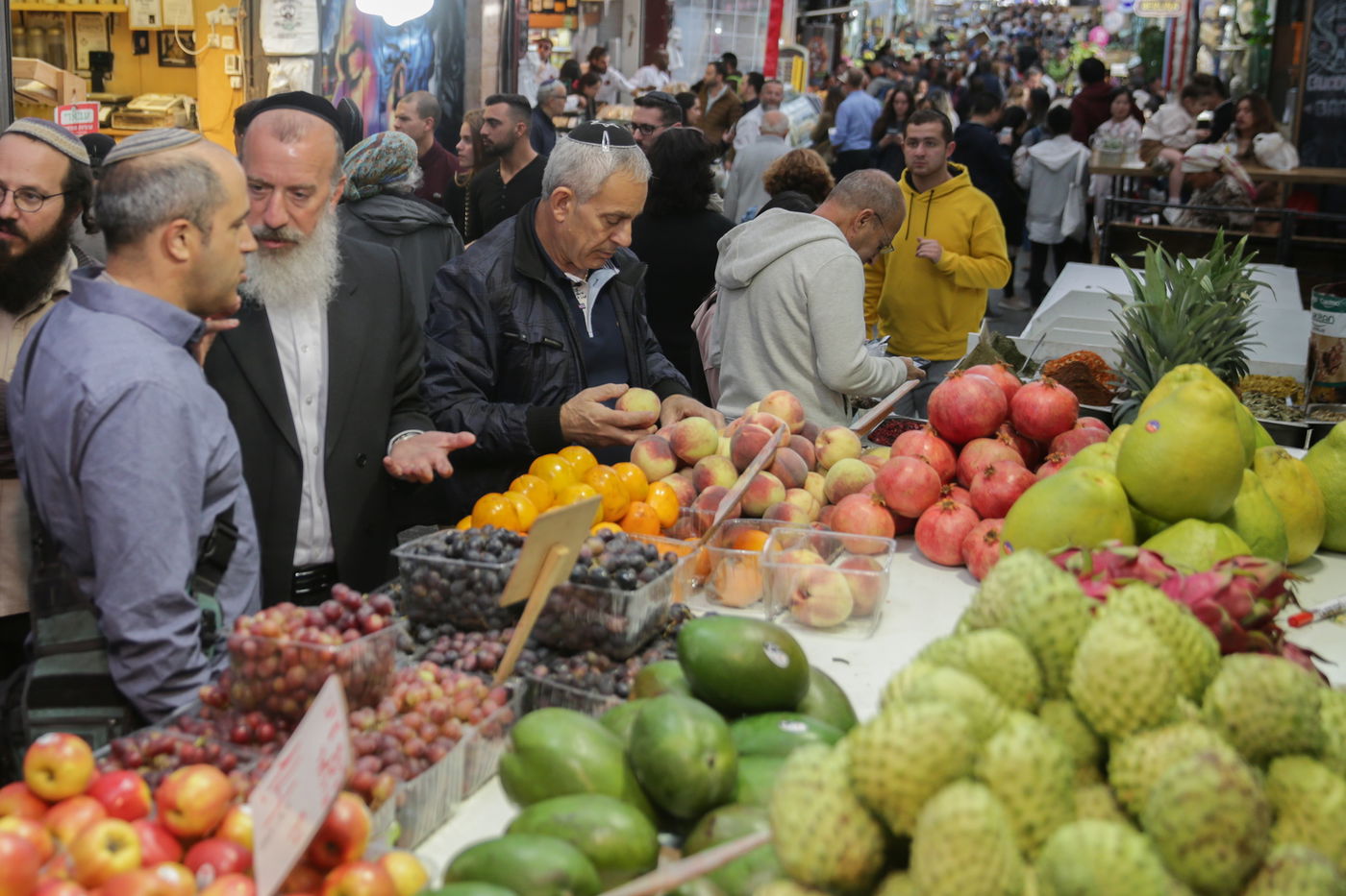 כשיוסי דייטש ואריה קינג הסתובבו ב'מחנה יהודה'