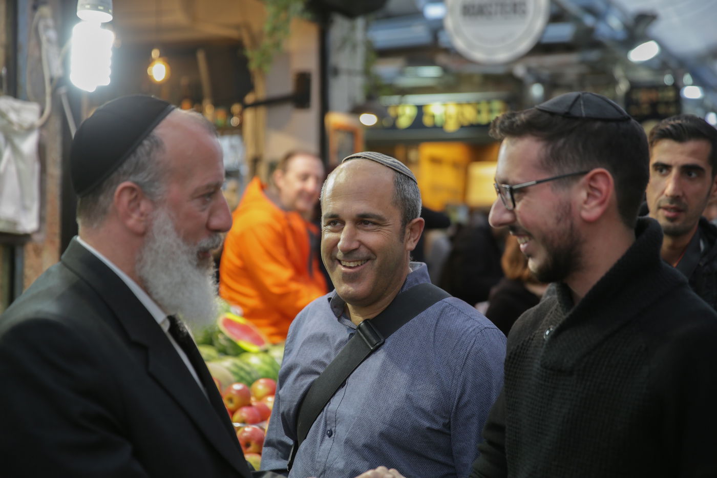 כשיוסי דייטש ואריה קינג הסתובבו ב'מחנה יהודה'