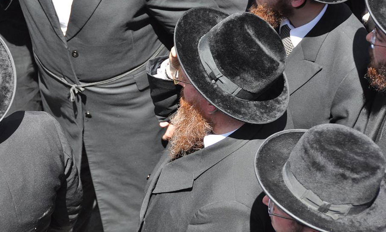 האדמו"ר מקרלין סטולין. ארכיון