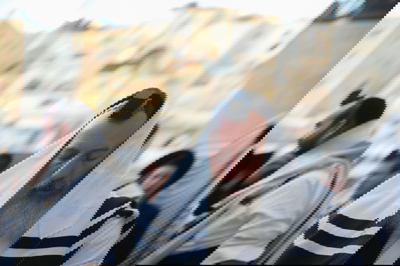 "מי שברך": יוסי דייטש וישראל פרוש התפללו בכותל המערבי. צפו