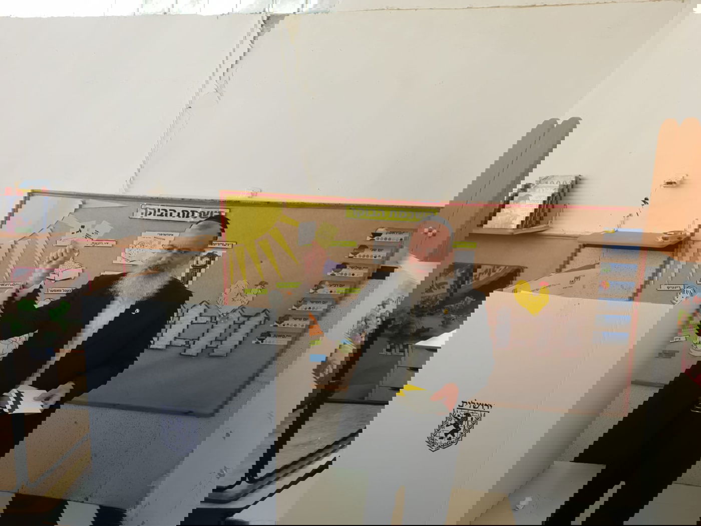 עליה בשיעור ההצבעה: כ-2.8 מיליון איש כבר בחרו בקלפי