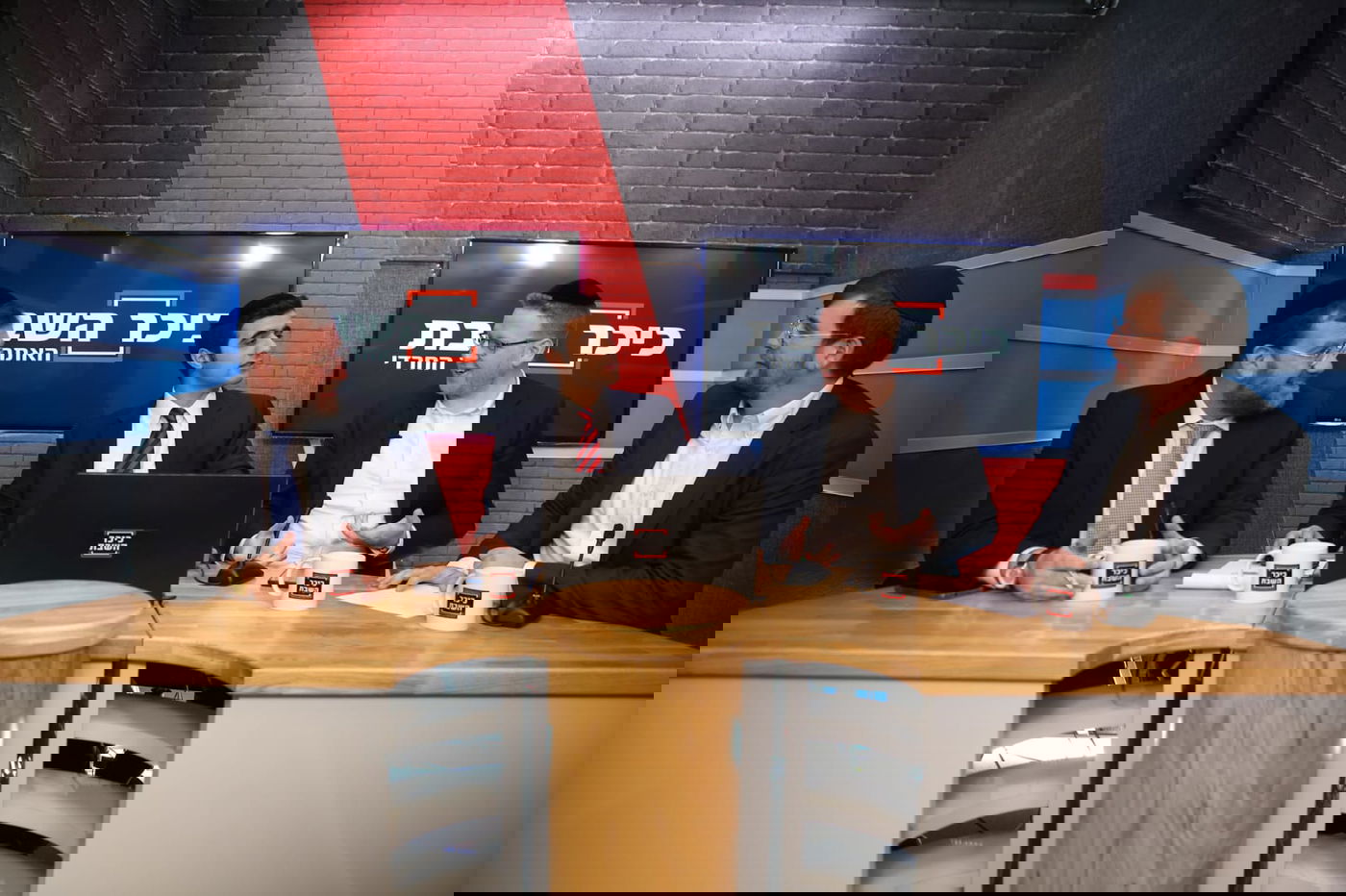 משדר הבחירות ב'אולפן כיכר' • צפו בגלריה