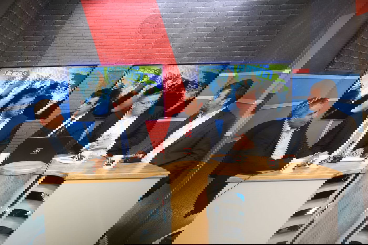 משדר הבחירות ב'אולפן כיכר' • צפו בגלריה