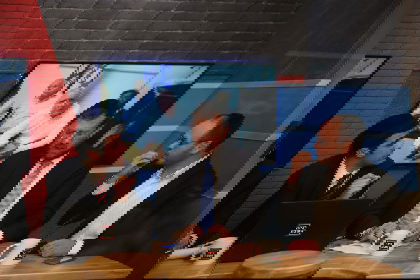 משדר הבחירות ב'אולפן כיכר' • צפו בגלריה