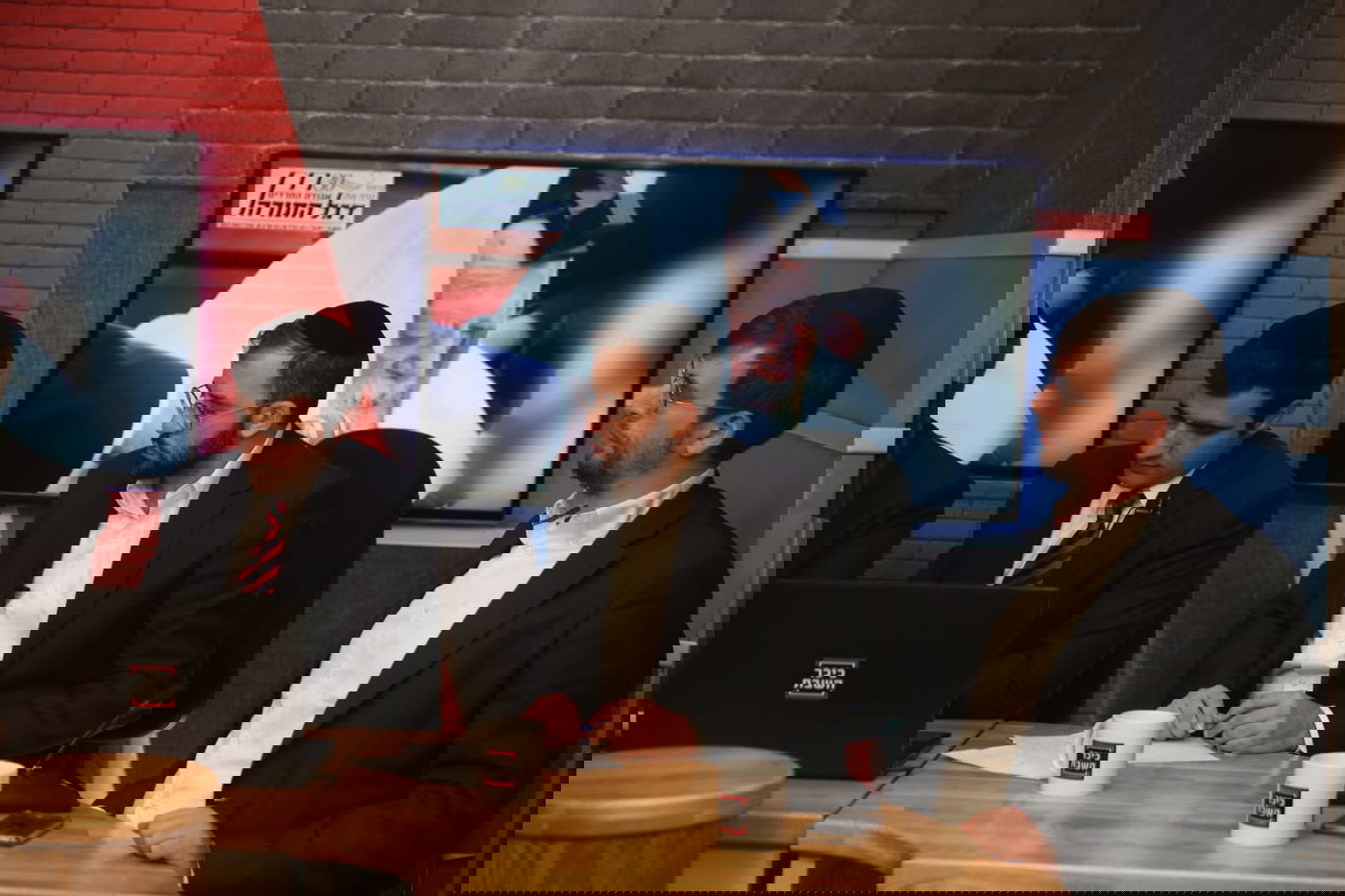 משדר הבחירות ב'אולפן כיכר' • צפו בגלריה