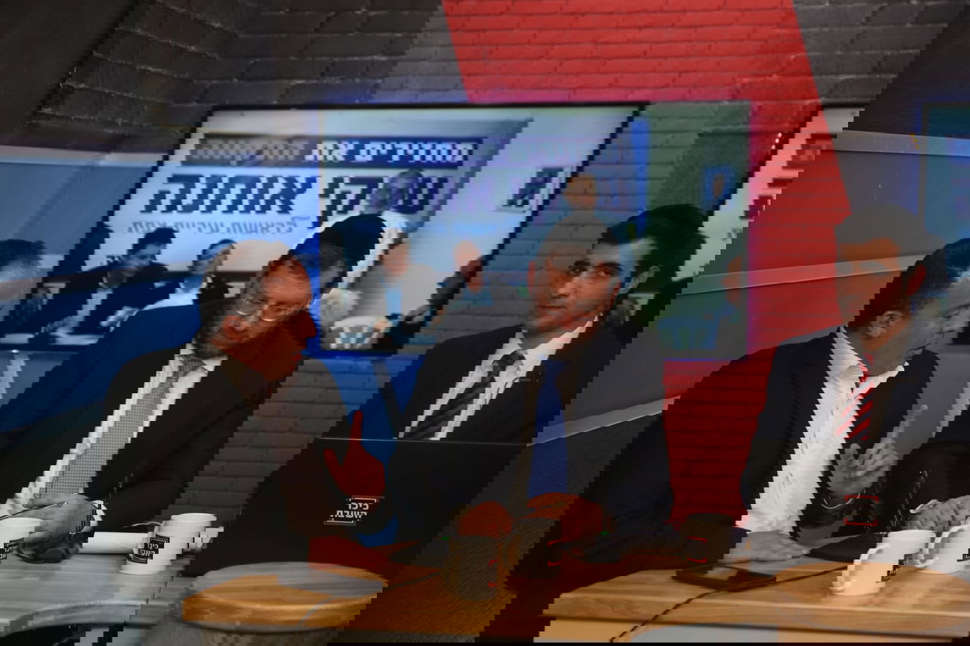 משדר הבחירות ב'אולפן כיכר' • צפו בגלריה