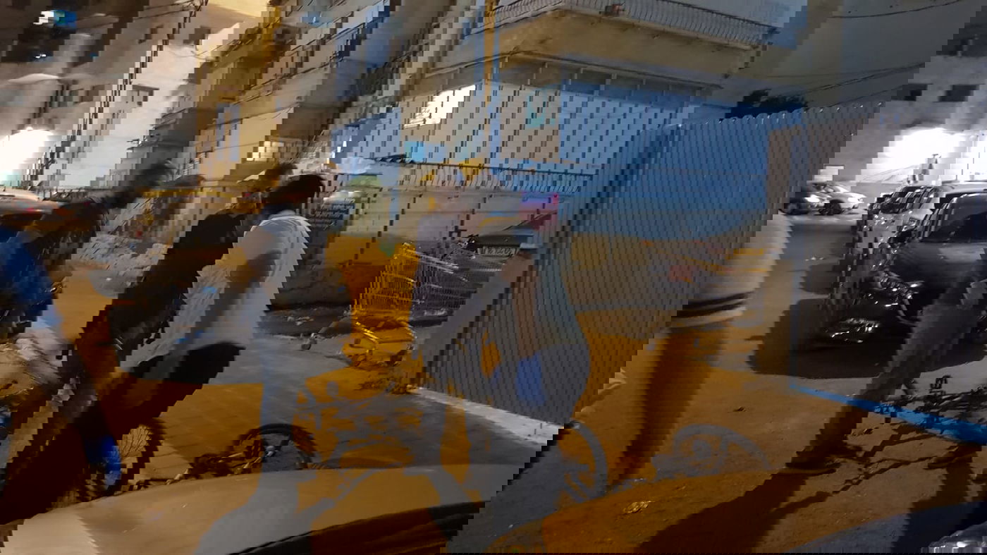 כוחות פשטו על מחסן  הגנבים; שניים נעצרו