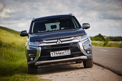 אאוטלנדר PHEV Hybrid