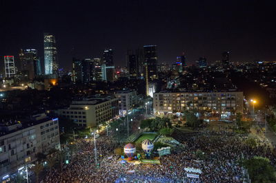 האלפים בעצרת