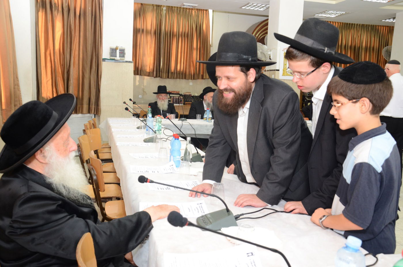 ראש ישיבת צאנז זצ"ל. תיעוד ממראות חייו