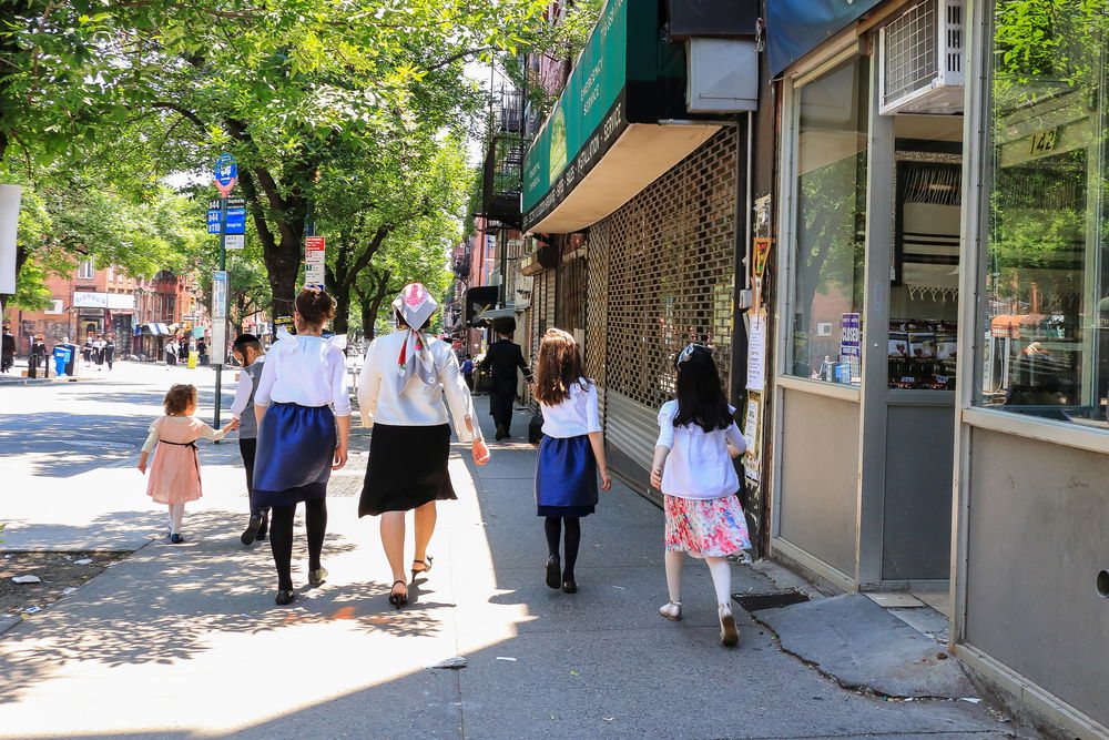 משפחה חרדית בבורו פארק