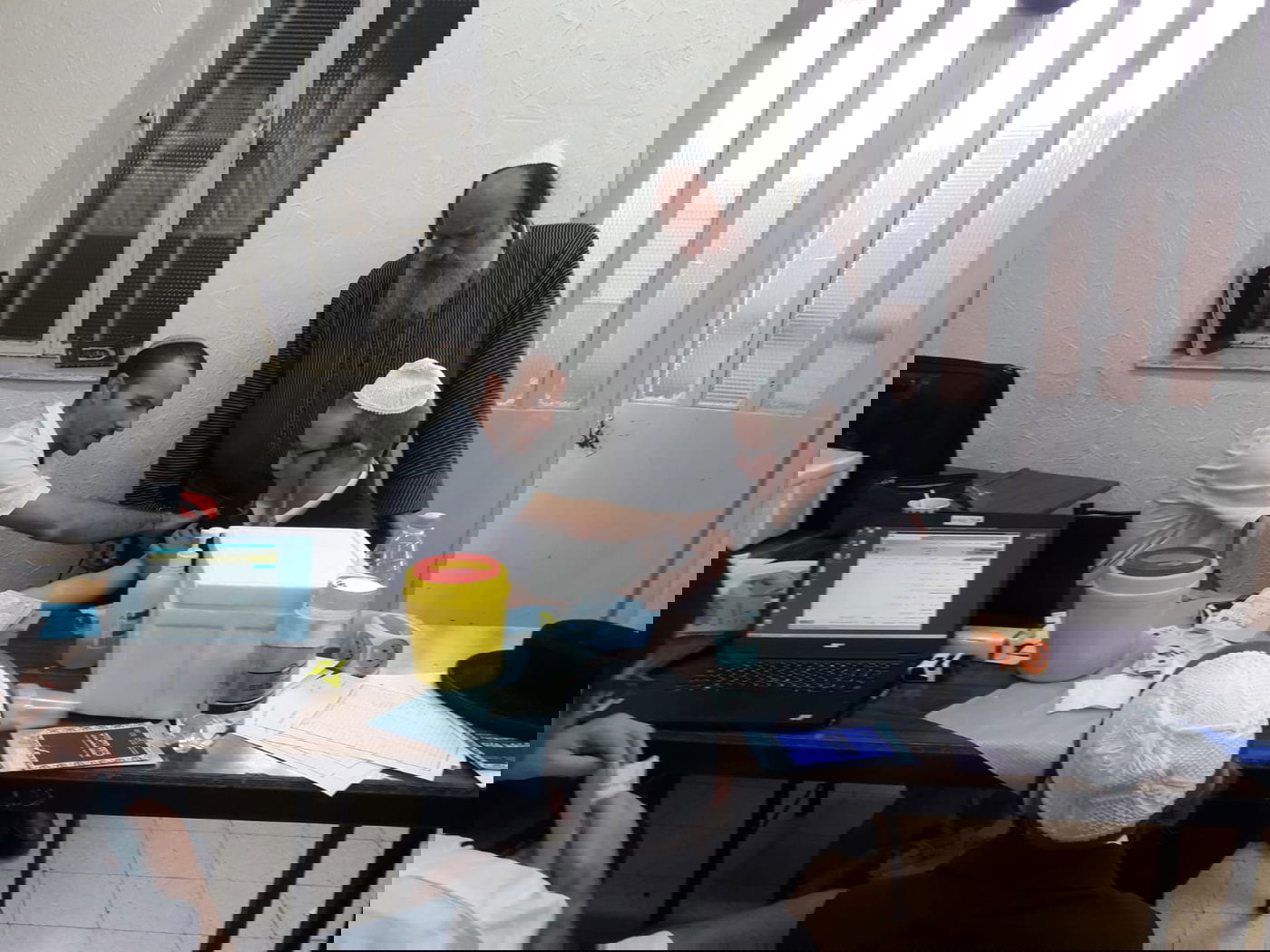 העסקן הרפואי שנלחם נגד החצבת: "נעצור את המגיפה"