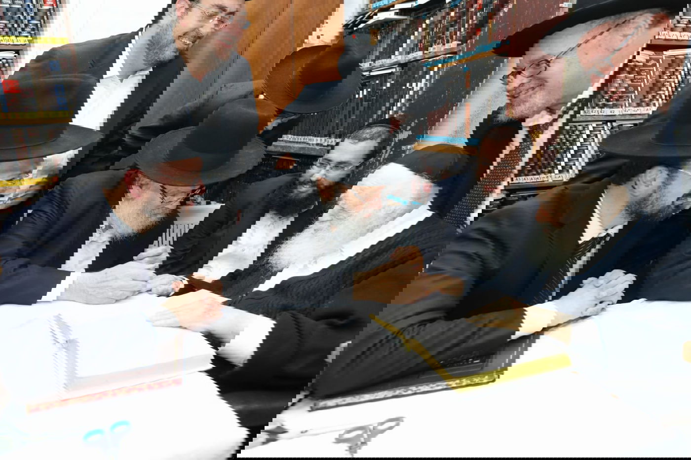 רוזנטל ז"ל בבית הגר"ח קנייבסקי,