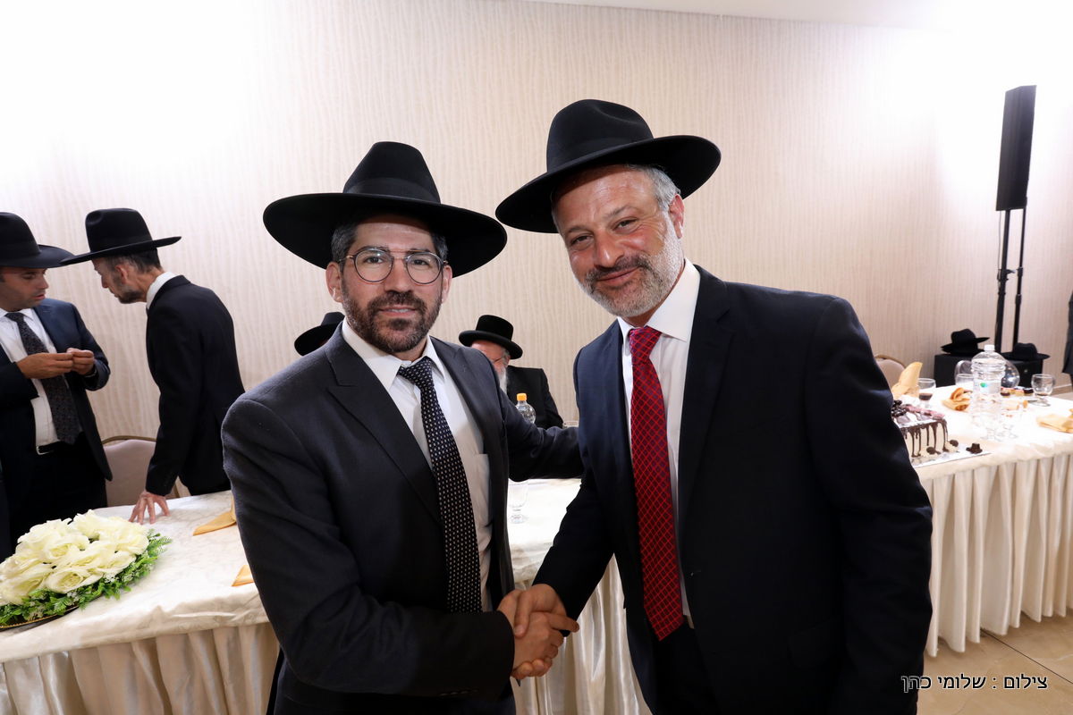 בצלאל קאהן חגג בר מצווה לבנו, כולם התייצבו