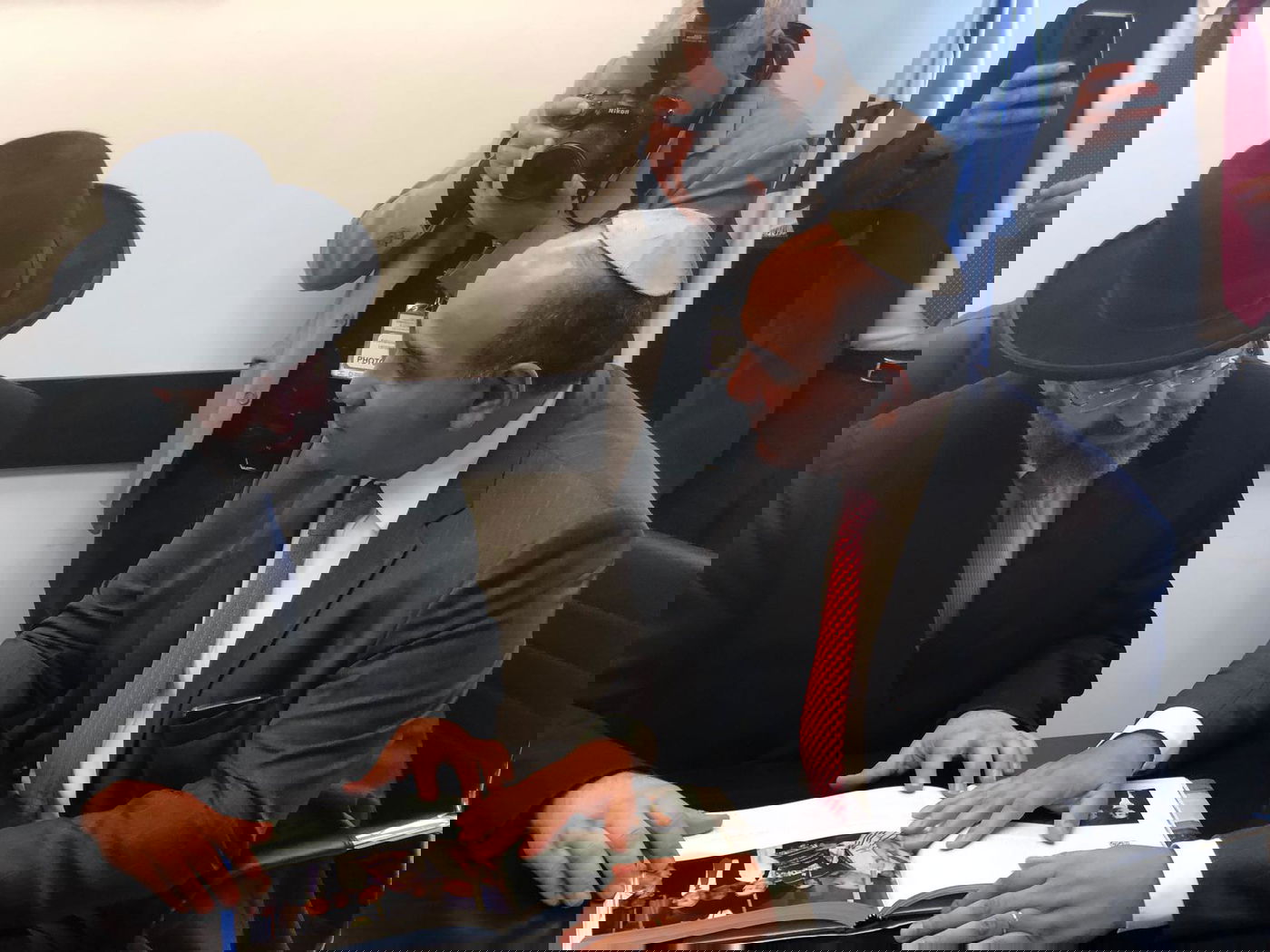 תיעוד: מושל טוקומן בלשכת הרב הראשי