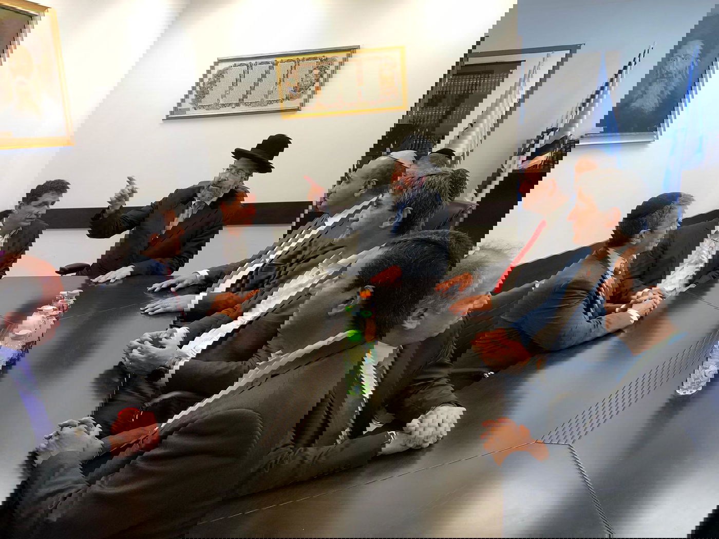 תיעוד: מושל טוקומן בלשכת הרב הראשי