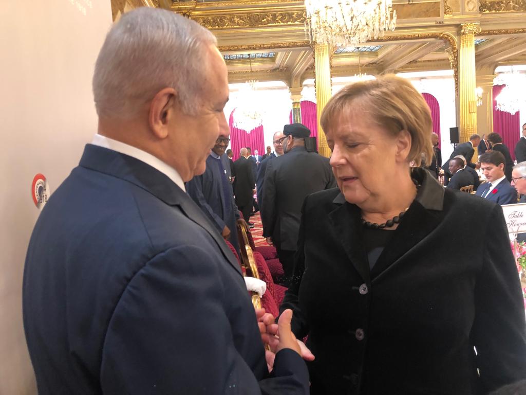 נתניהו נפגש עם פוטין בארמון האליזה בפריז