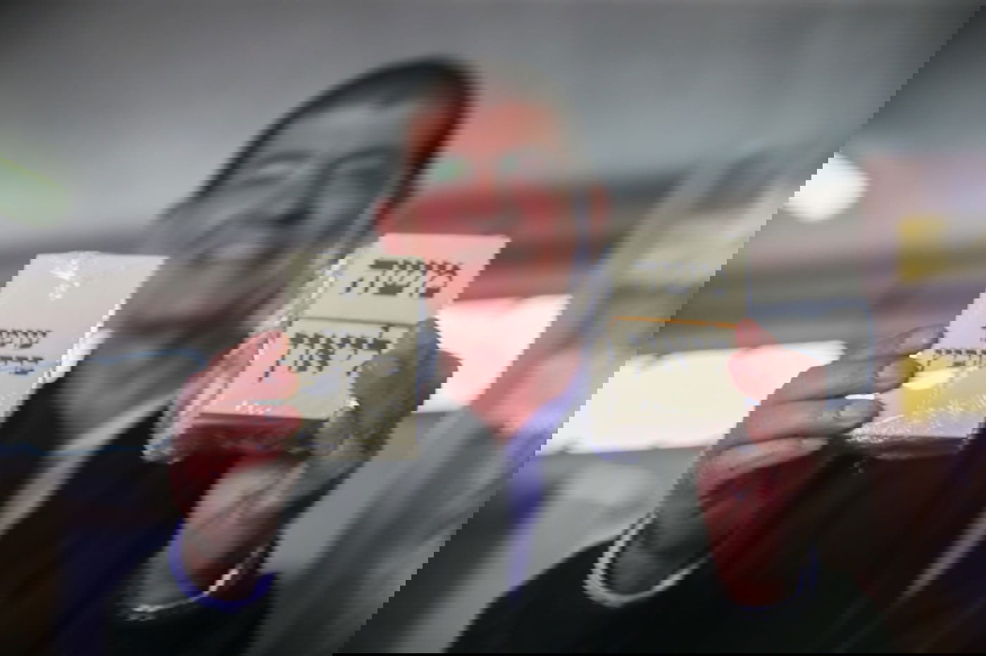 ברקוביץ או ליאון? כך נערכים בעירייה לבחירות