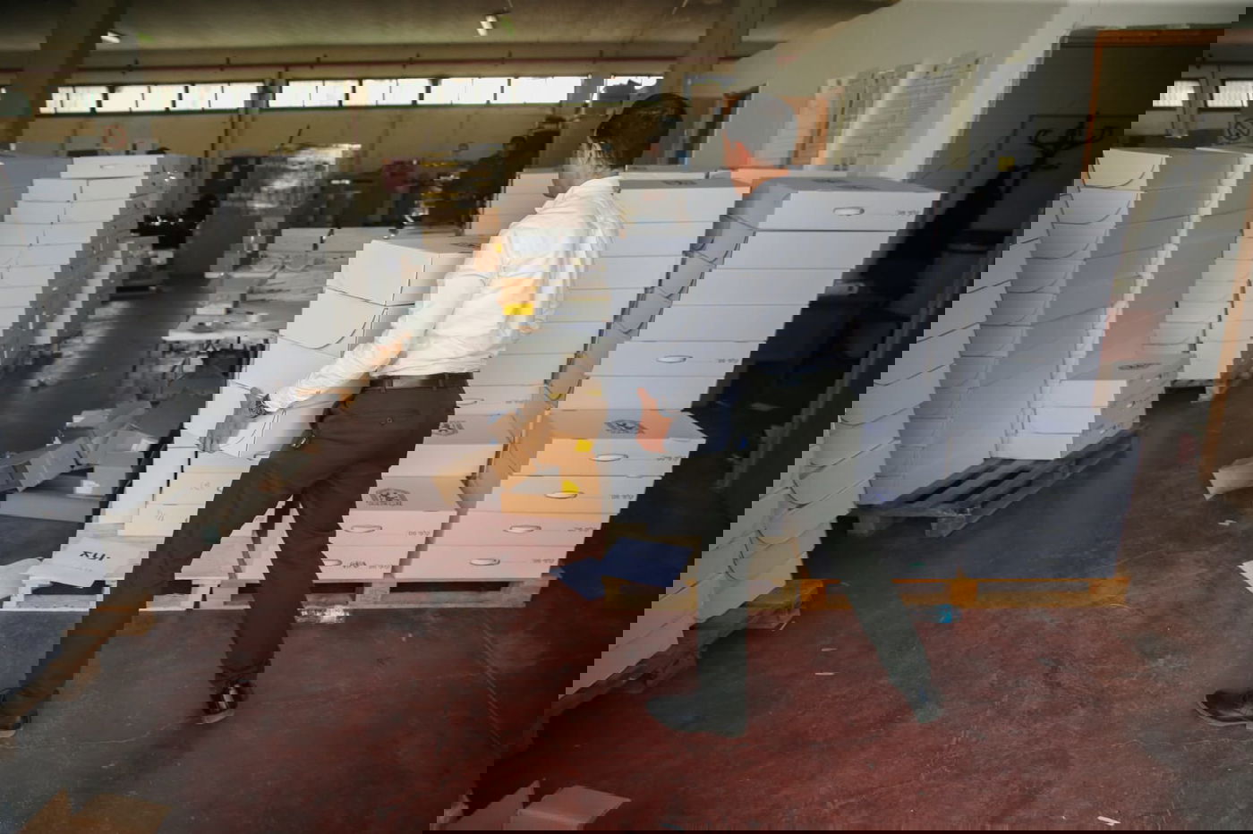 ברקוביץ או ליאון? כך נערכים בעירייה לבחירות