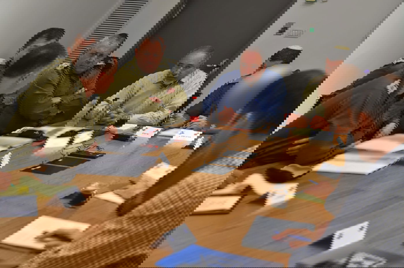 שר הביטחון ליברמן בהתייעצות ביטחונית, הבוקר