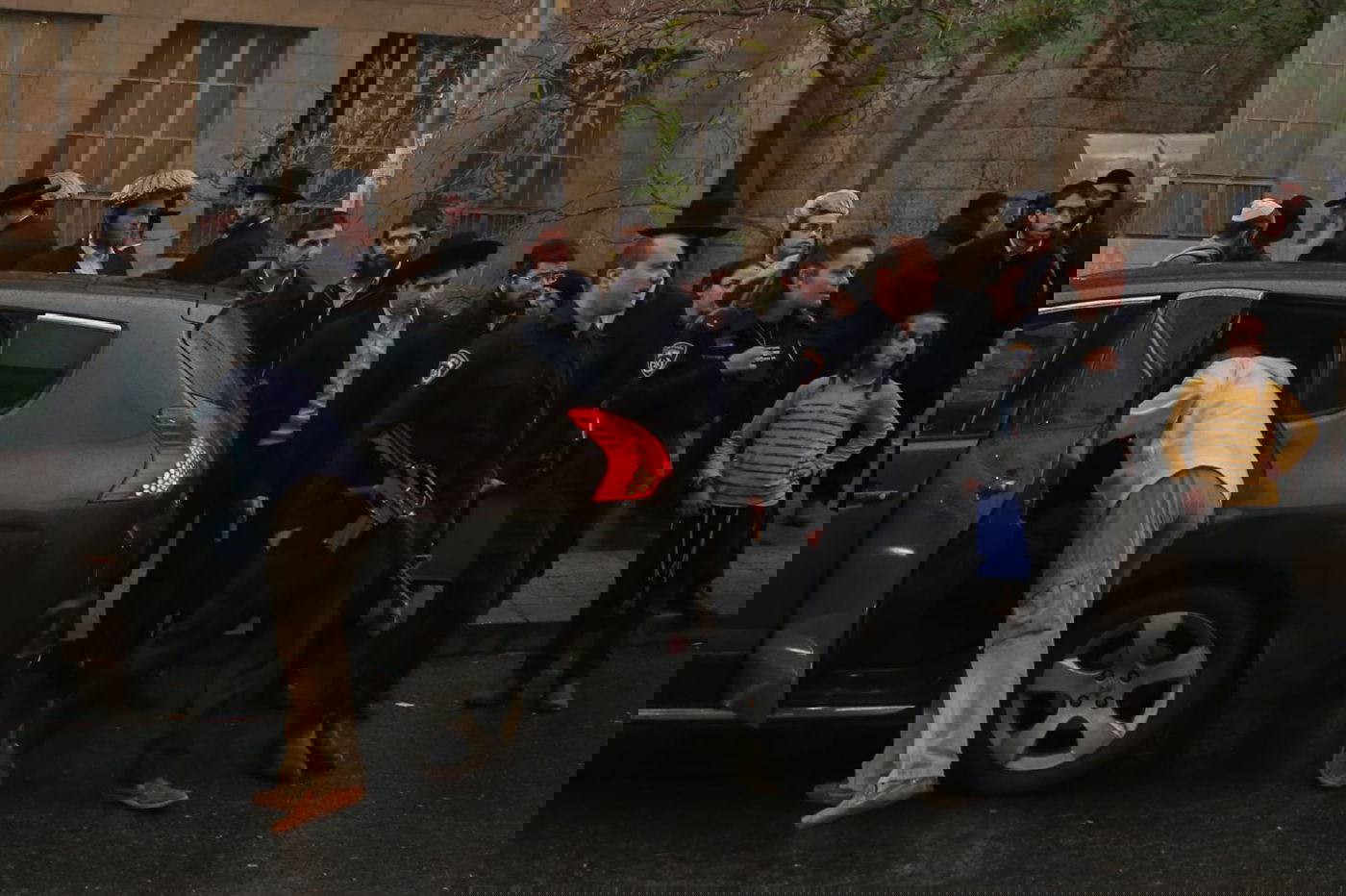 תאונה קשה: ילד נפצע בשכונת 'גאולה' בירושלים; התפללו