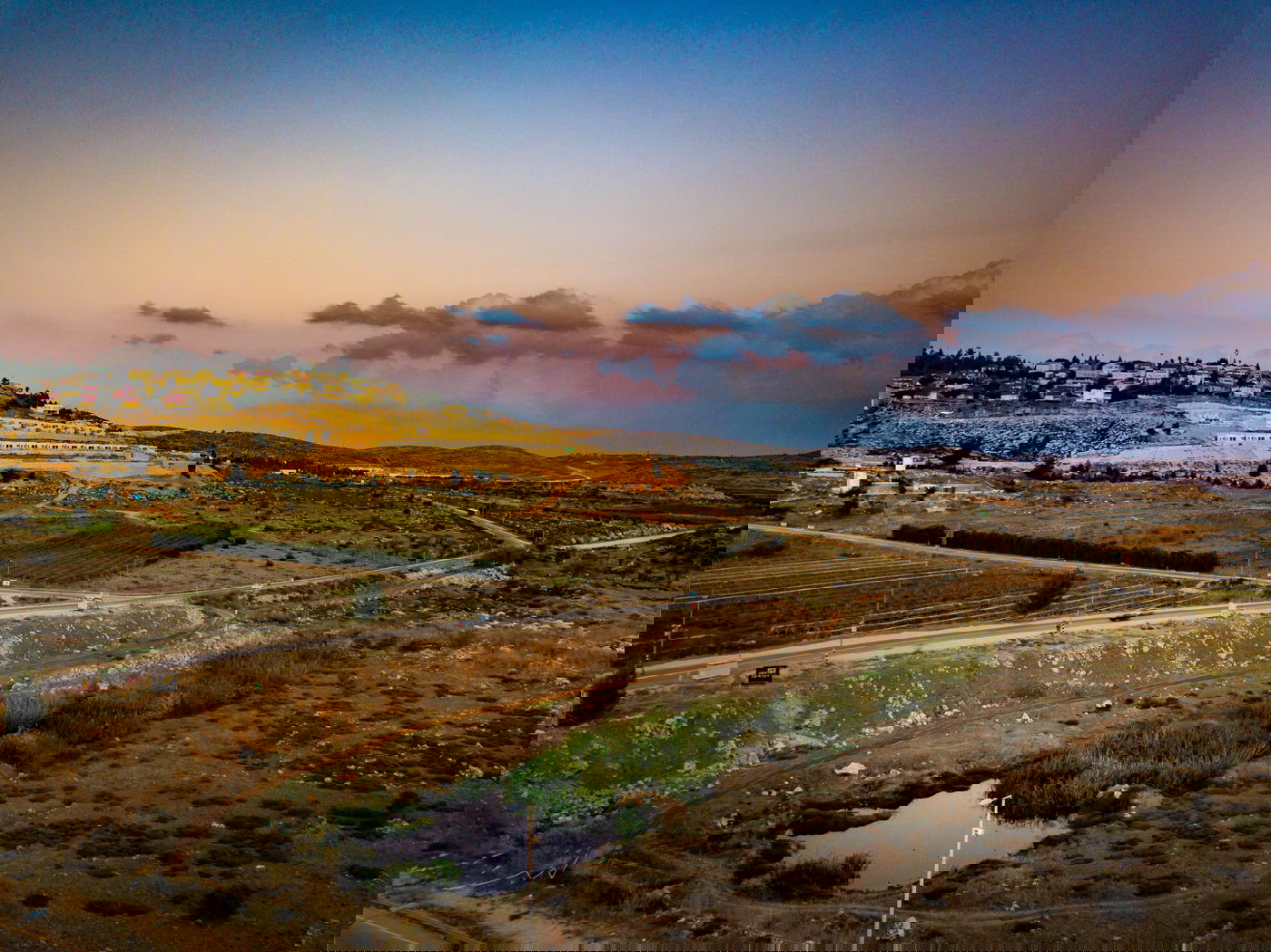 שקיעה מרהיבה במיוחד בעמק שילה • צפו