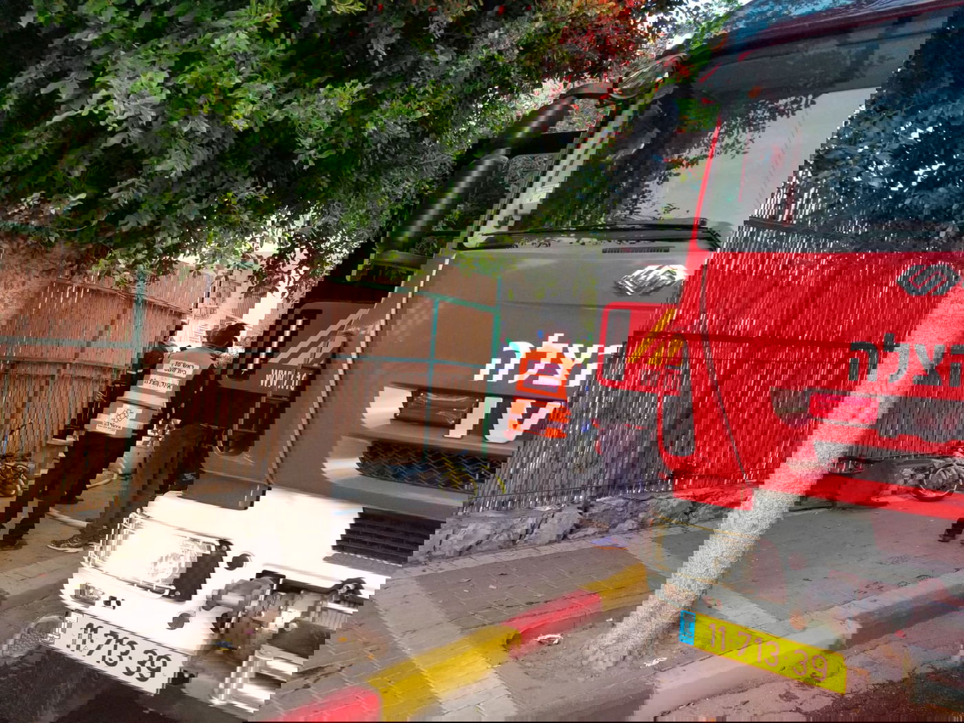 שיחקו באש: 2 הילדים עדיין במצב קשה; התפללו