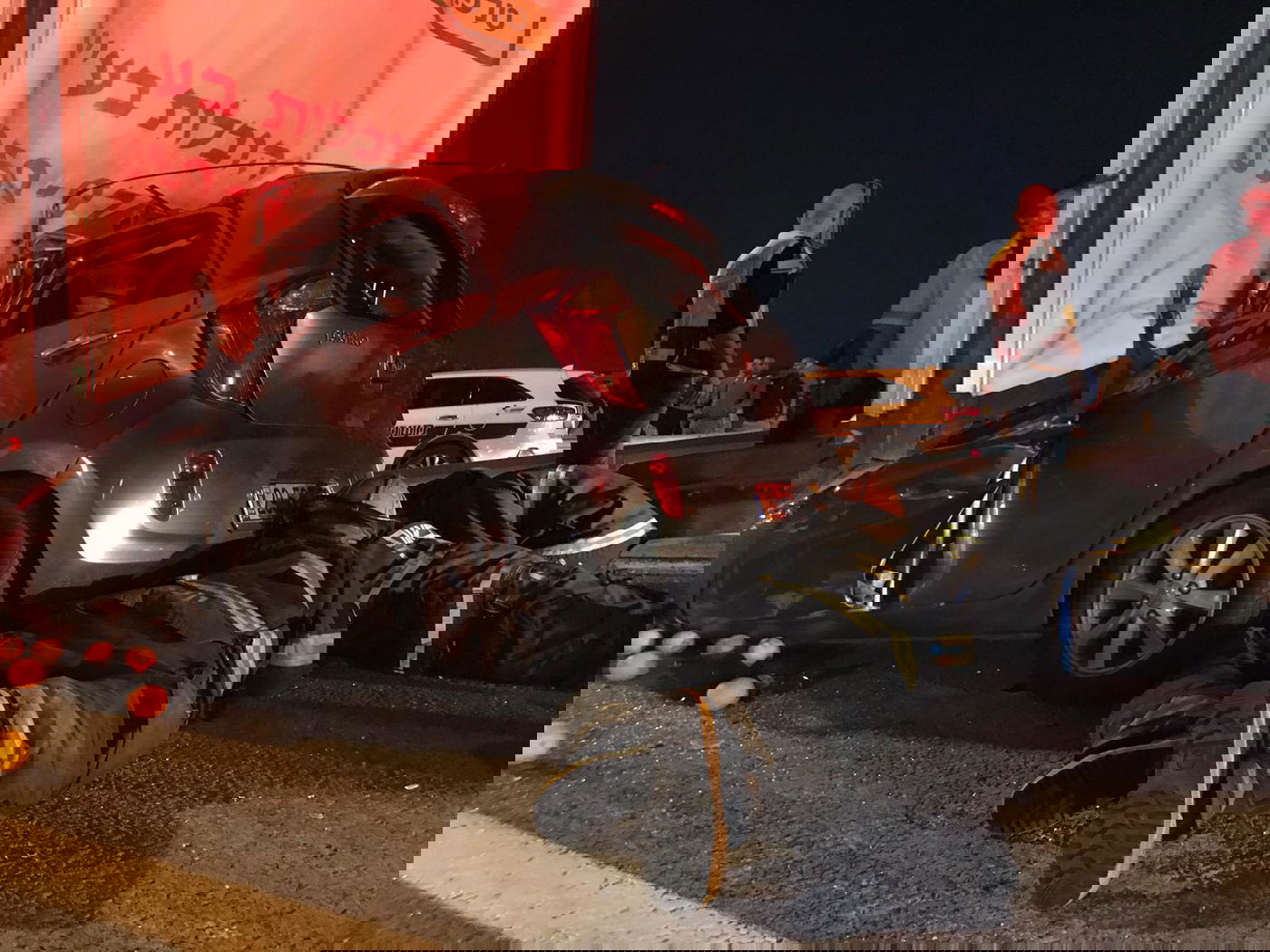 כביש 6: שני הרוגים בתאונה בין מכונית למשאית