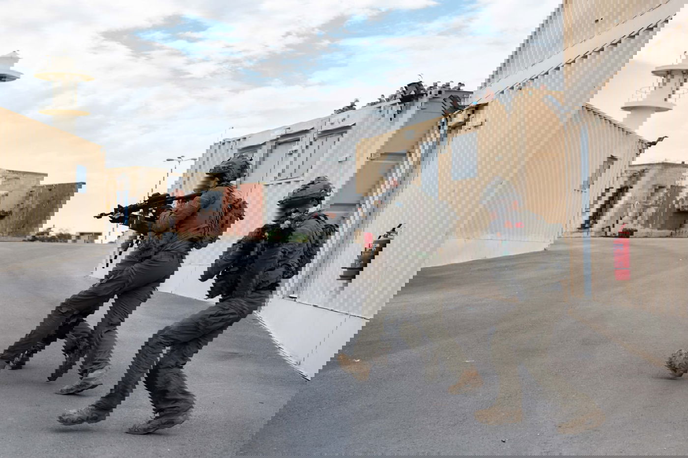 "מלאכי השמים": צפו בתרגיל החילוץ הבינלאומי