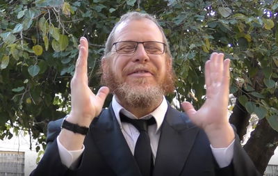 הסגולה היומית: כך לא ניתן עין הרע לאחרים • צפו