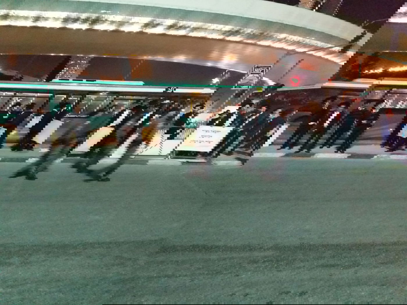 עשרות מפגינים בגשר המיתרים; 3 נעצרו