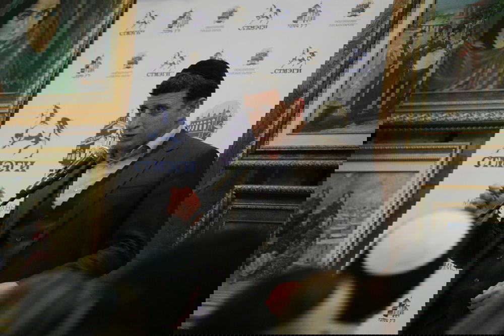 איש העסקים גרמן זכרייב בנאומו