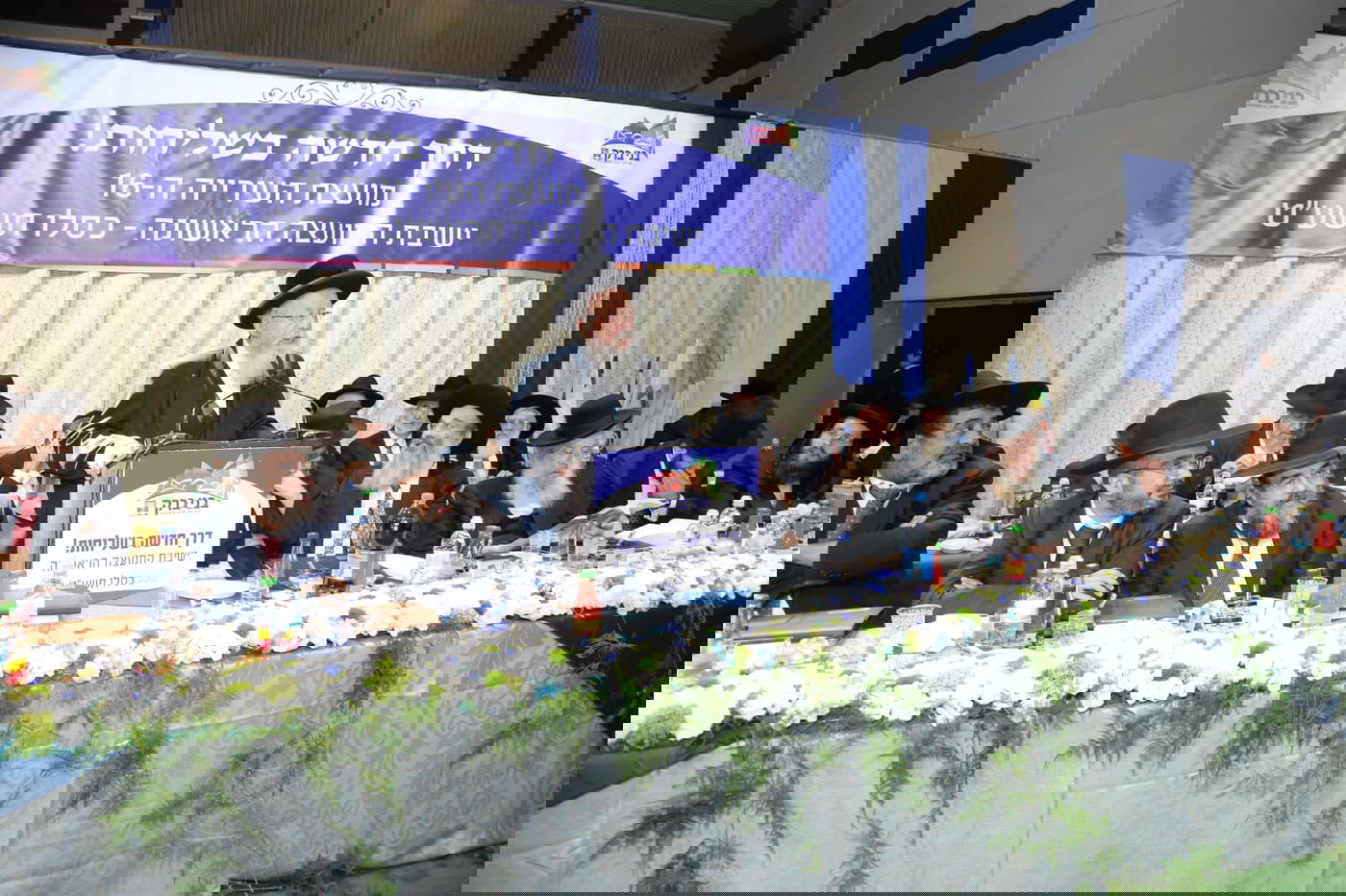 כך נחגגה ישיבת המועצה הראשונה בבני ברק • צפו