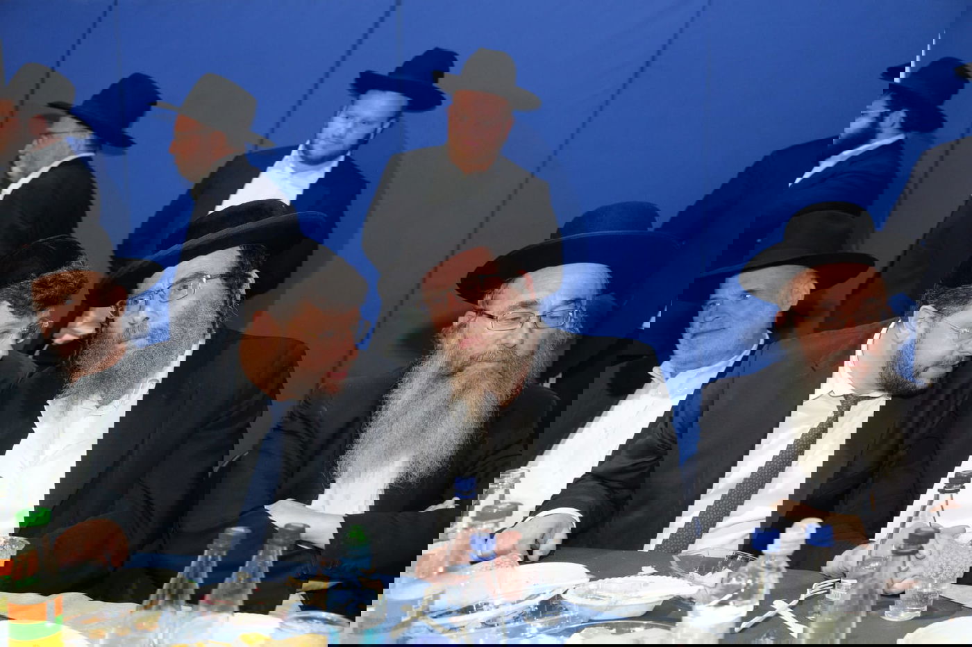 כך נחגגה ישיבת המועצה הראשונה בבני ברק • צפו