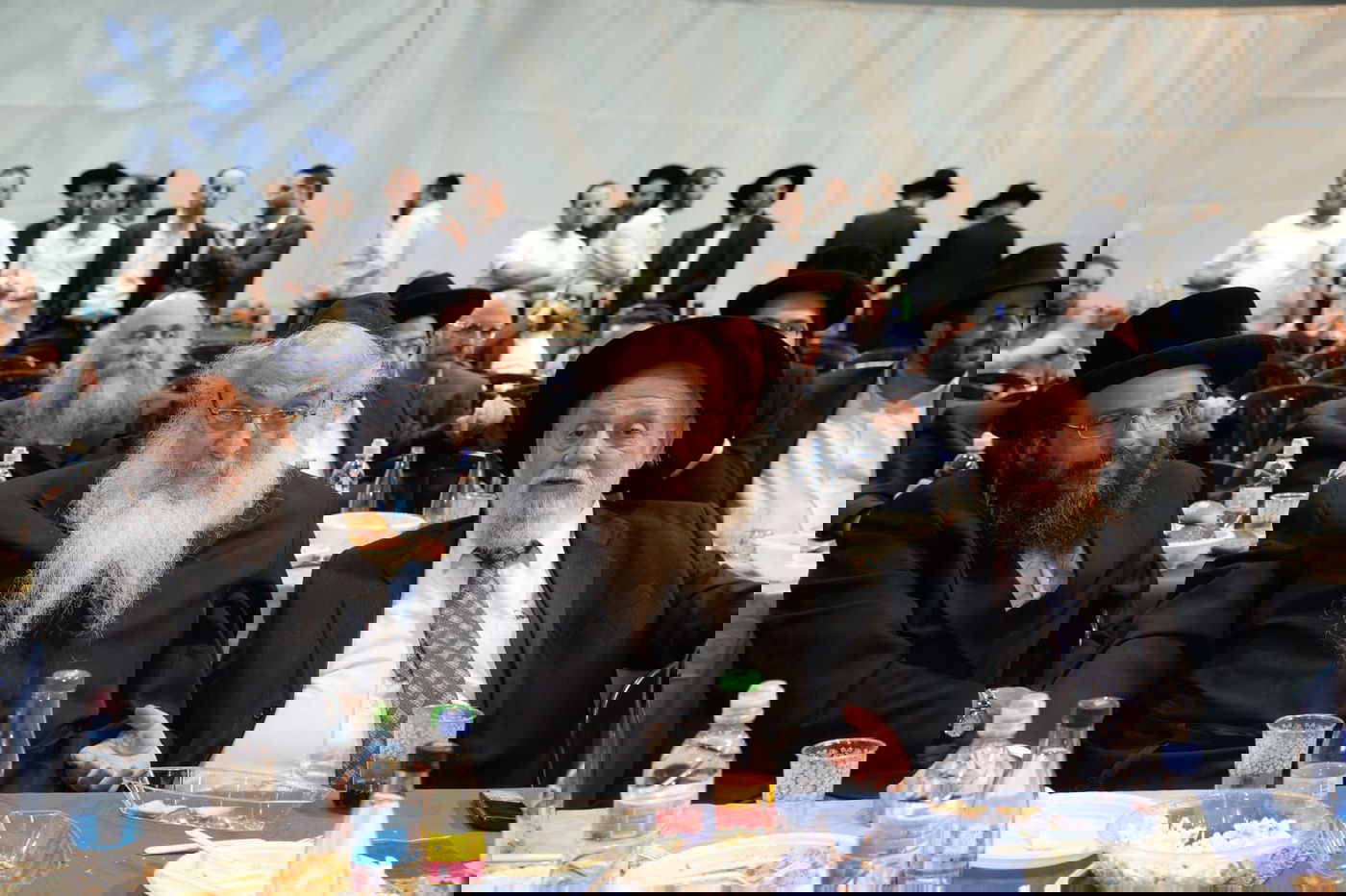 כך נחגגה ישיבת המועצה הראשונה בבני ברק • צפו